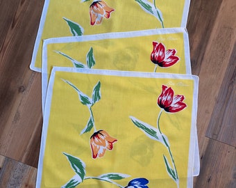 Three Yellow Cloth Napkins With Flowers Bill Blass