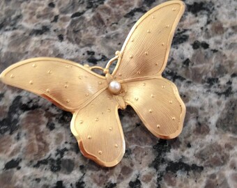 Gold Tone Butterfly Brooch