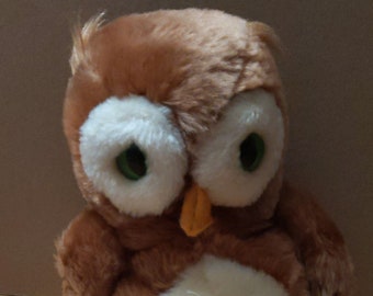 Vintage 1975 Dakin&#39;s Nature Babies Obie Owl Bean Bag Green Eyes Stuffed Animals Plush NOS