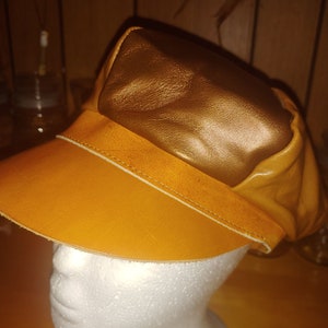 Vintage 1970&#39;s Mexico Cow ALL Leather Thick Heavy Leather Newsboy Cap Hat Dark Light Brown Size Small Size