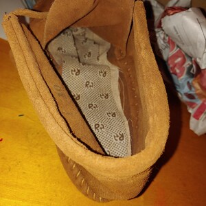 Vintage originele jaren 1970 alle suède mocassins schoenen geassembleerd in Mexico lichtbruin tan boho hippie SZ medium 7 nooit gedragen afbeelding 6