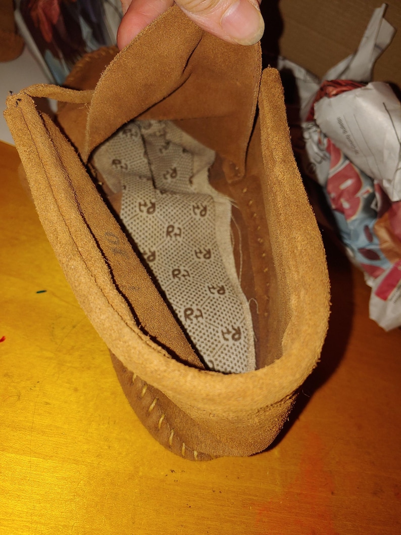 Vintage originele jaren 1970 alle suède mocassins schoenen geassembleerd in Mexico lichtbruin tan boho hippie SZ medium 7 nooit gedragen afbeelding 6
