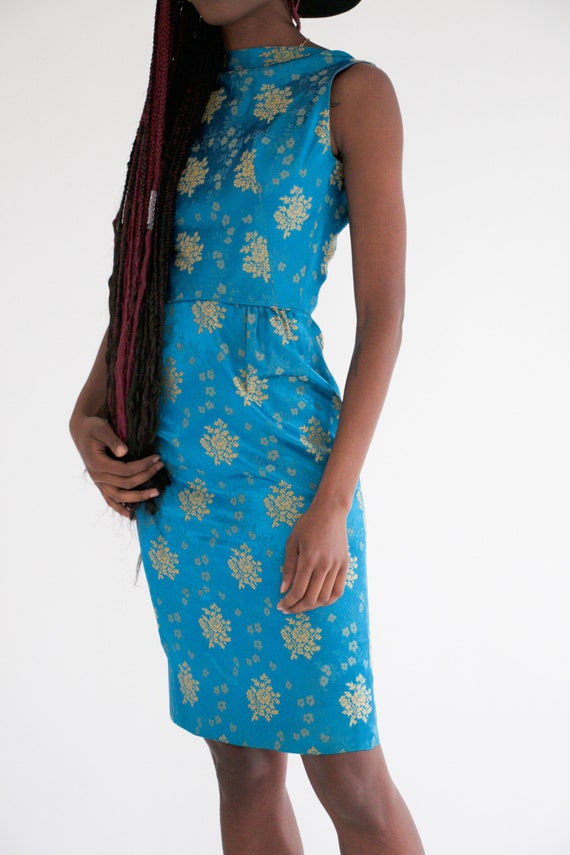 vtg 40s blue silk w. gold floral brocade dress - image 4