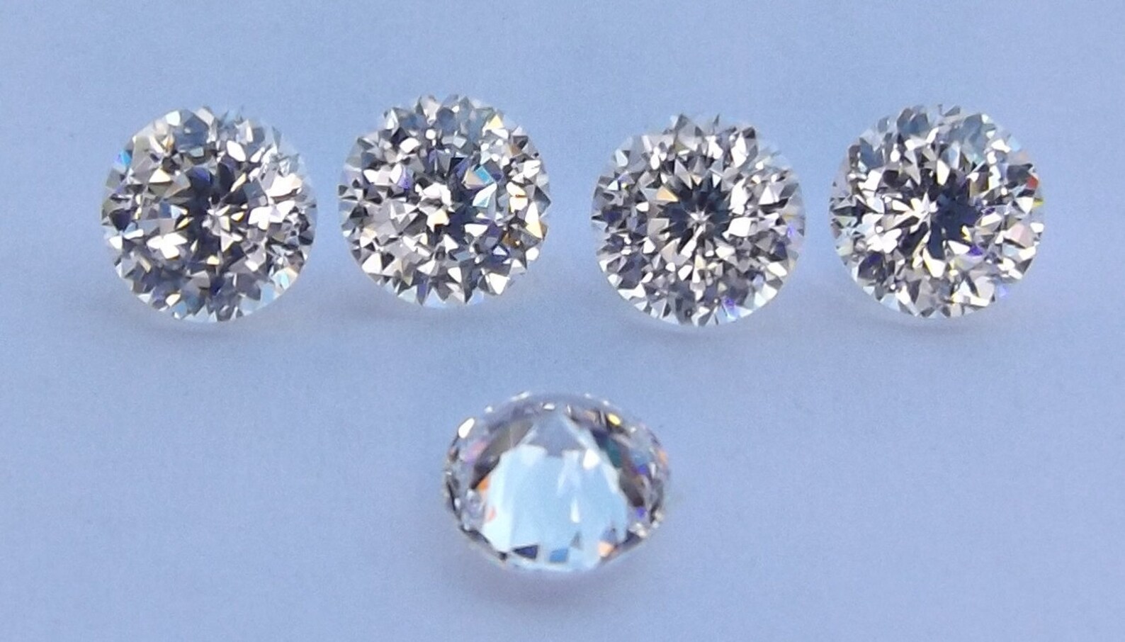 White Cubic zirconia 100Facets Round cut 4mm. Loose Gemstones Etsy