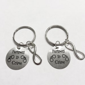 2pc Thelma and Louise Friendship Key Chains Rings Partners in Crime Best  Friend