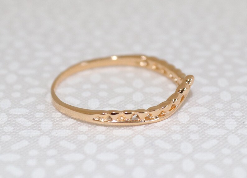 Trendy Rings Thin Minimalist Ring Dainty Ring Chevron Ring Hammered Chevron Ring Stackable Gold Ring Gold Chevron Ring Delicate Ring