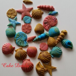 Sea Shell Cake / CupCake Toppers, Perfect with our Mermaid Tails, Handmade Edible Fondant shells, shell cake toppers, shell cupcake toppers image 3