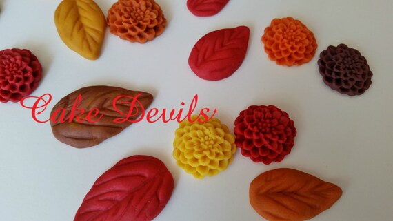 Fall Fondant Mum Flowers And Autumn Fondant Leaves Cake