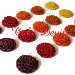 Fall Mum Flowers Fondant Cake Decorations, Chrysanthemum Flower Cake Toppers, Small Autumn Flower Cupcake toppers, Handmade edible fondant