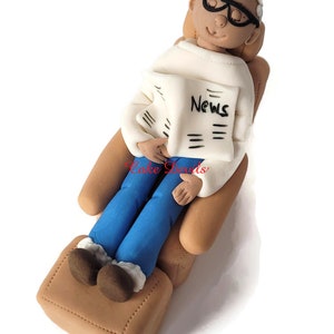 Retirement Cake Topper, Man Cake in Chair Topper, Fondant Handmade Edible Recliner, Dad, brother, husband, son, birthday cake, father&#39;s day