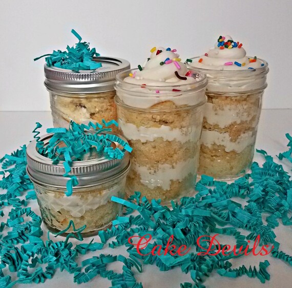 Six 4oz Sweet Vanilla Cakes In A Jar Send A Gift Mason Jar Sweet