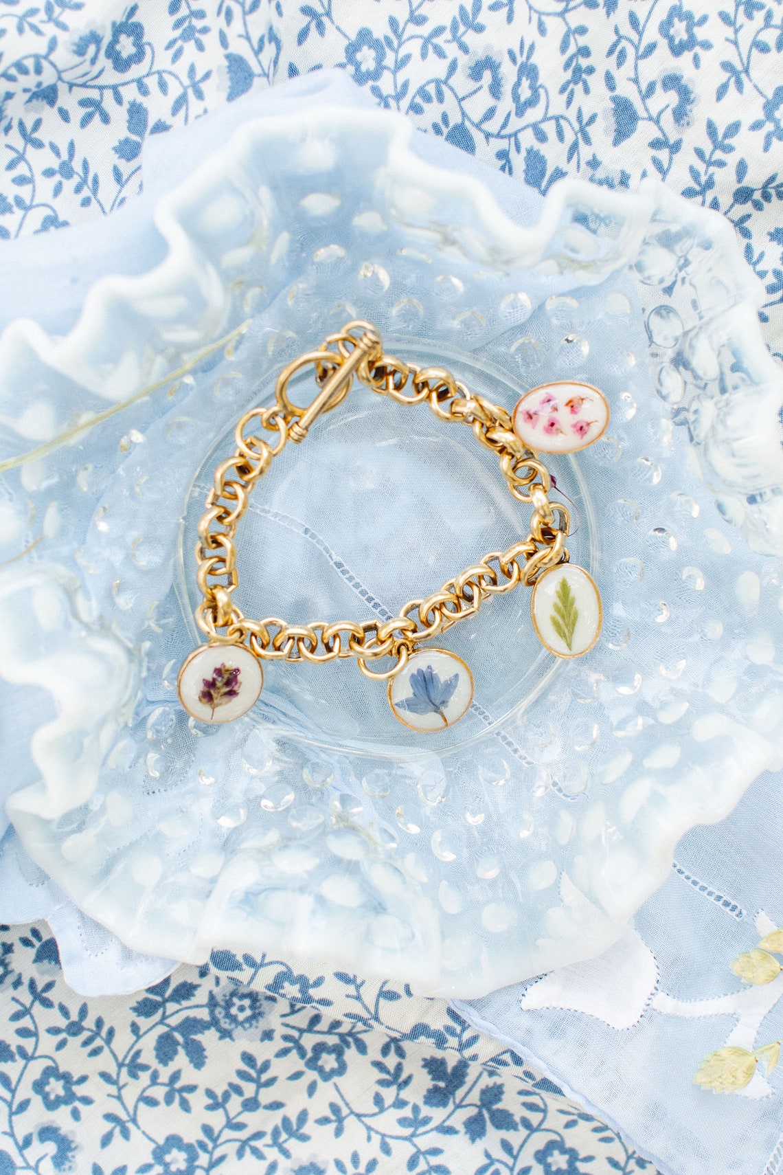 Flower Charm Bracelet 4 Charms Etsy