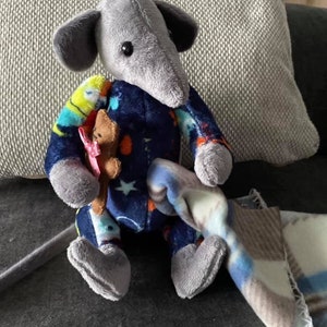 Plyschråtta i body