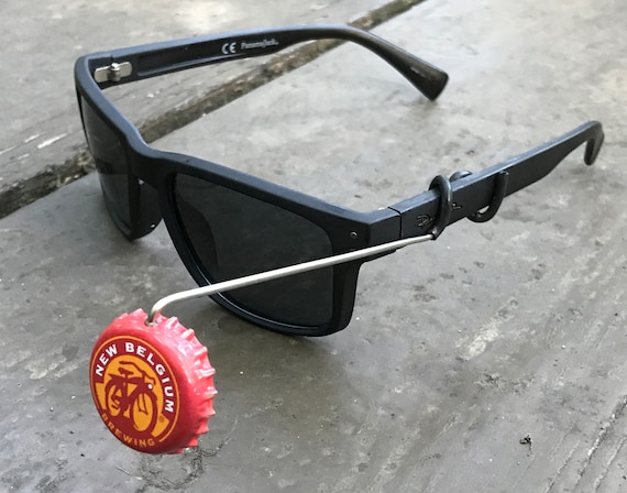 HindSight launches new rearview cycling glasses