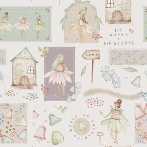 Può includere: Un motivo stravagante con illustrazioni ad acquerello di fate, case delle fate ed elementi floreali. Il design include il testo "BIG dreams + BIG wishes" e "WORLD AN ENCHANTED". La tavolozza dei colori è tenue, con rosa pastello, verdi e beige.