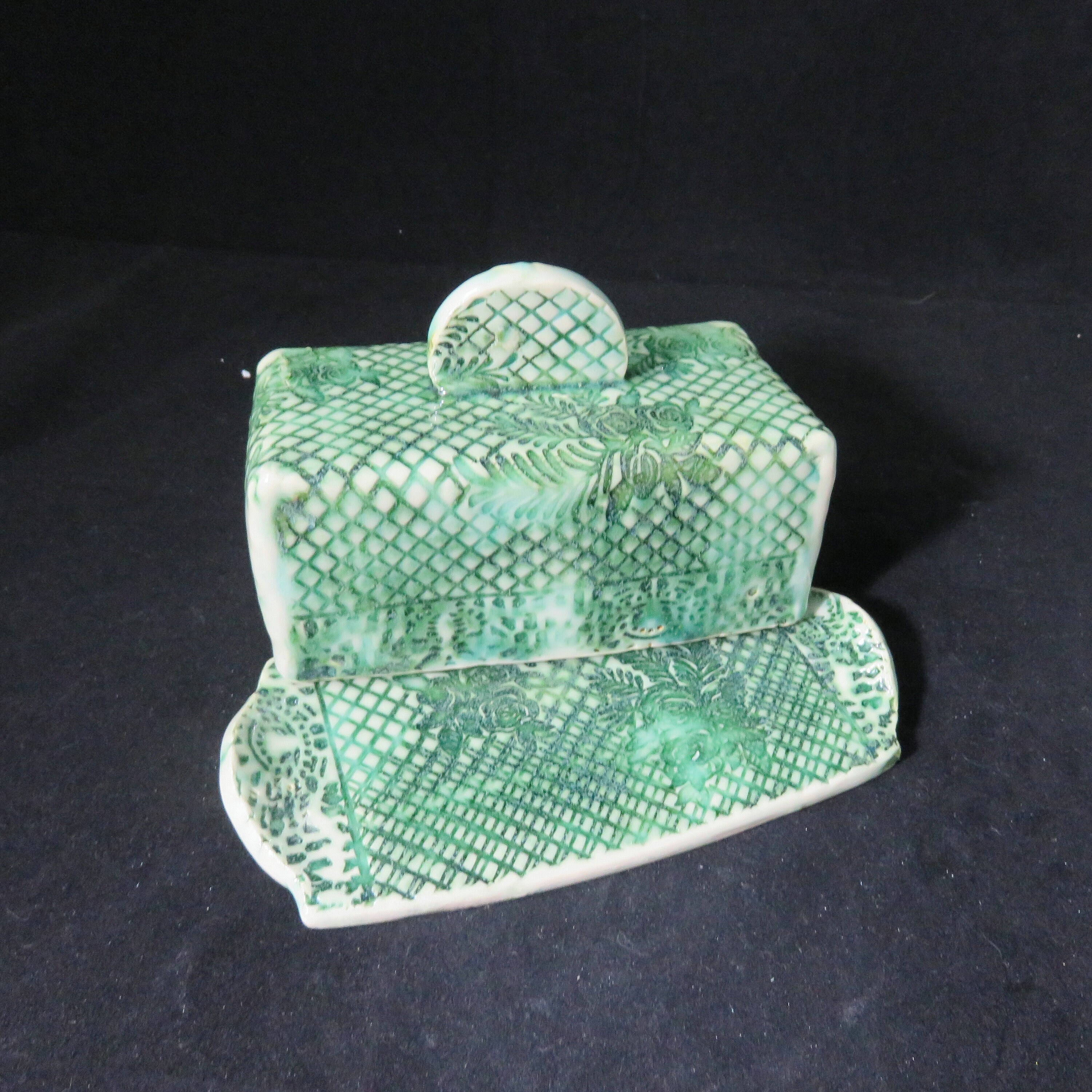 Ceramic Covered Butter Dish,Butter Box, Pottery Butter Dish,Covered