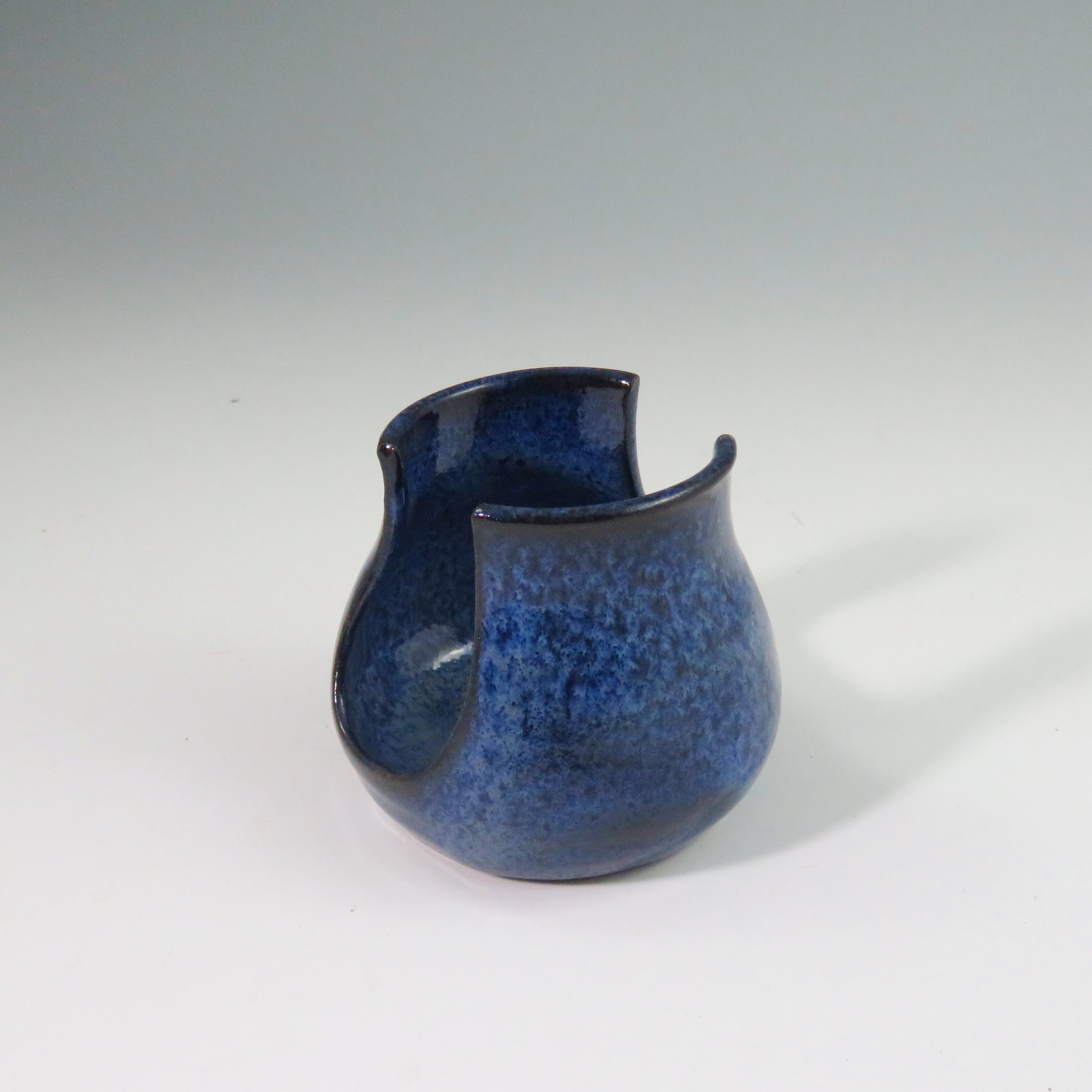 Pottery Sponge Holder,Sponge Keeper,Ready to ship,Blue Sponge Holder