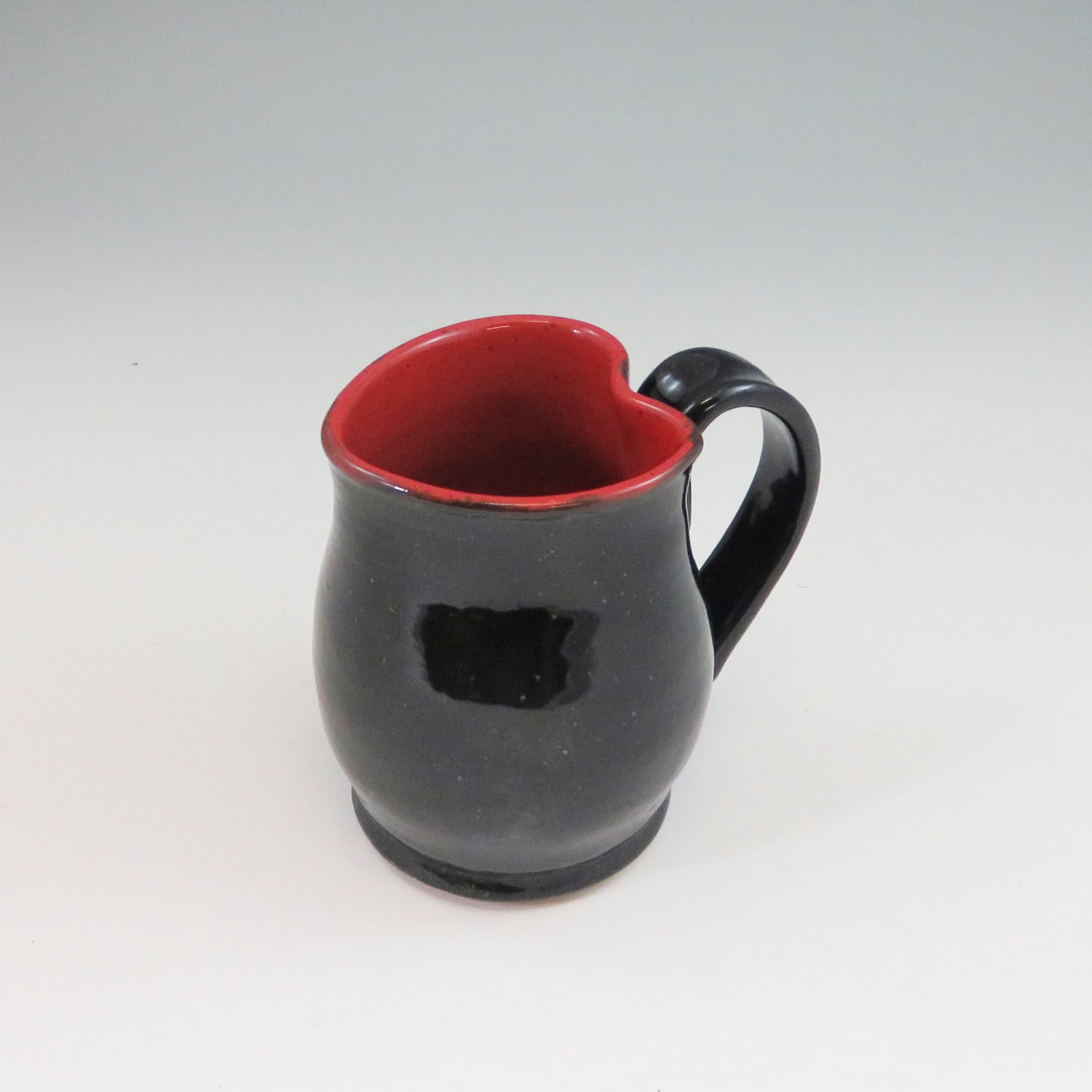 Heart Shaped Pottery Mug,Valentine Gift,Valentine Mug,black Valentine