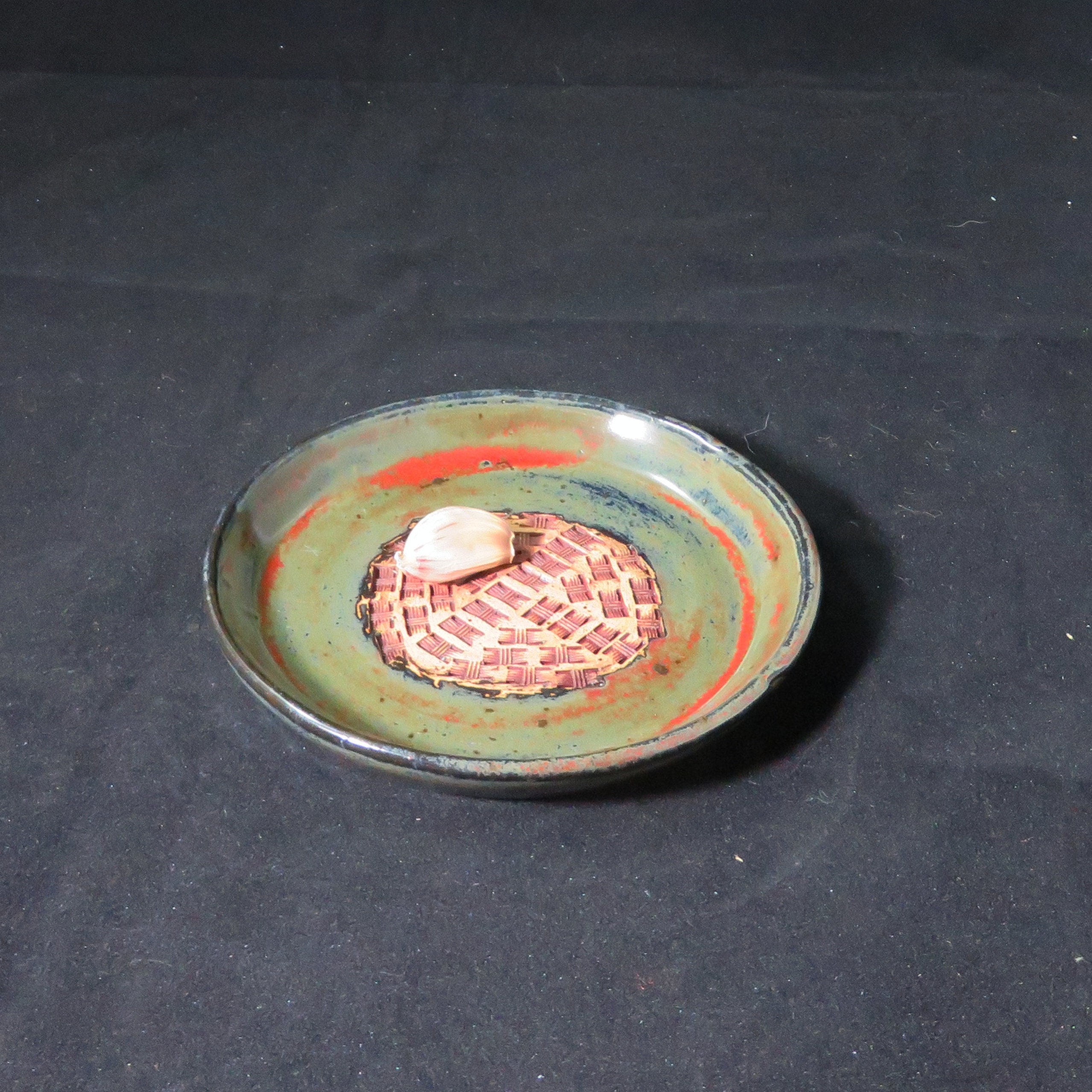 Pottery Garlic Grater,Ceramic Garlic Grater,green and red Garlic Dish