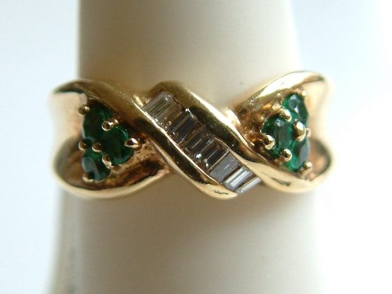 Estate Emerald  & Diamond twist band ring, solid … - image 1