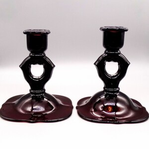 Mulberry Crow&#39;s Foot Glass Candleholders, Vintage Paden City Mulberry Glass Candleholders, Elegant Mulberry Glass Candleholders
