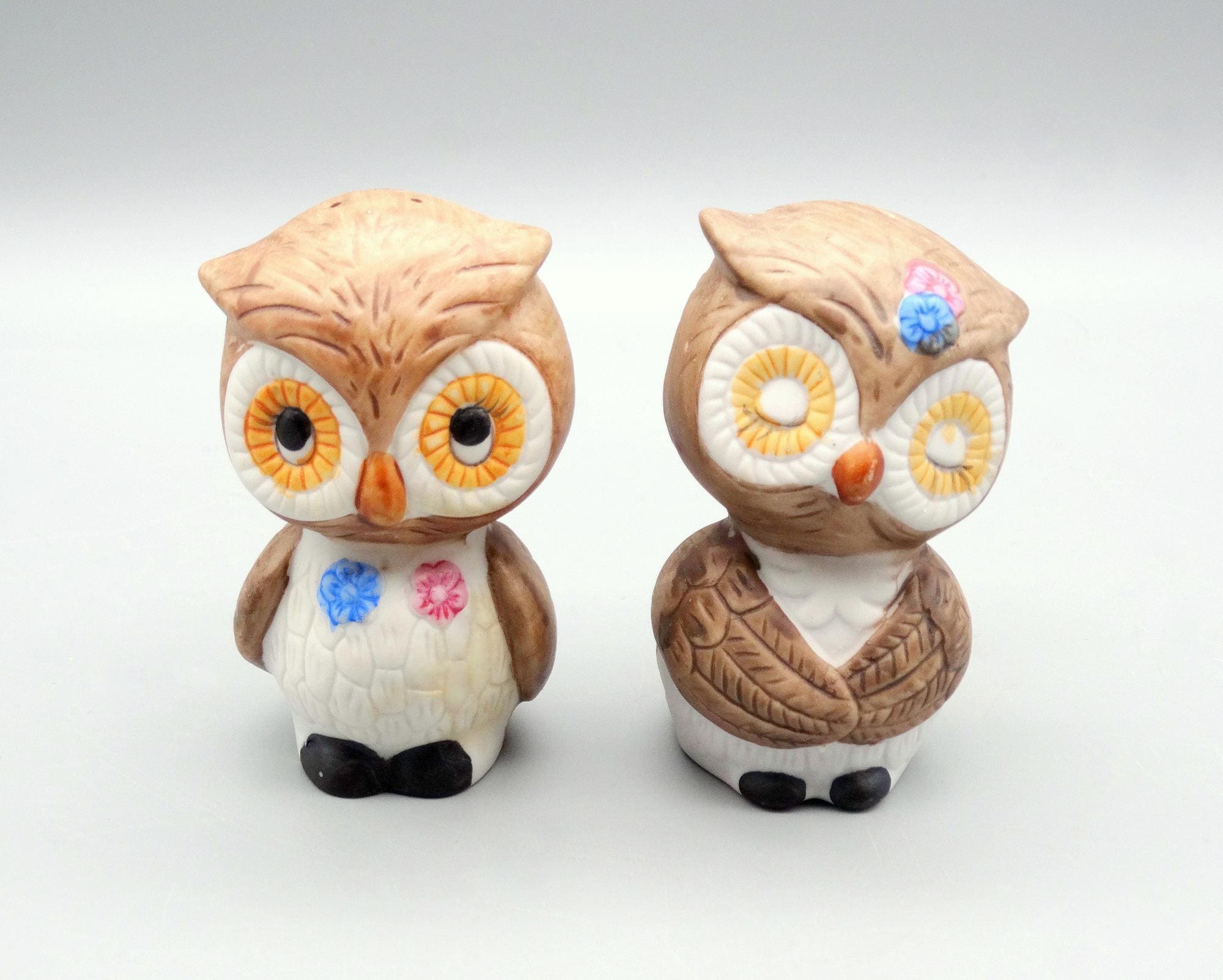 Anthropomorphic Owl Salt & Pepper Set, Kitschy Owl Salt Pepper Shakers, Vintage Korean Bisque Ow