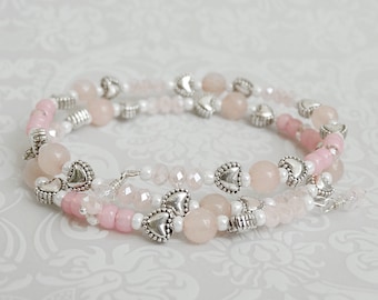 Pulsera de alambre con memoria de corazón de cuarzo rosa, pulsera envolvente de corazón de cuarzo rosa y plata, pulsera apilable de cuarzo rosa y cristal rosa
