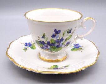 Hackefors Violet Schwedische Mokkatasse mit Untertasse, Vintage Violet Demitasse Set