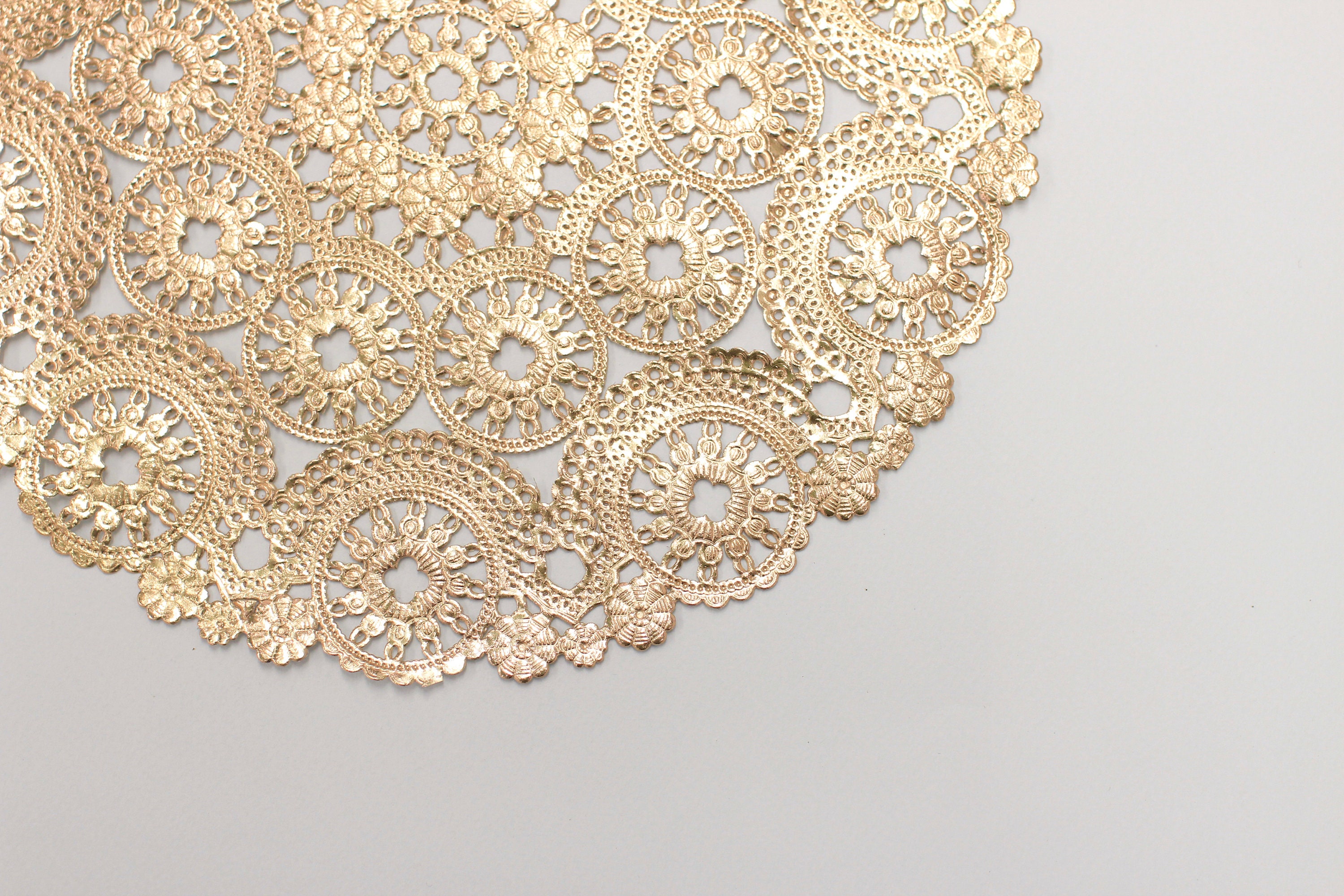 Strawberry Heart Shaped Doilies White 12 Inch — Accent Linens