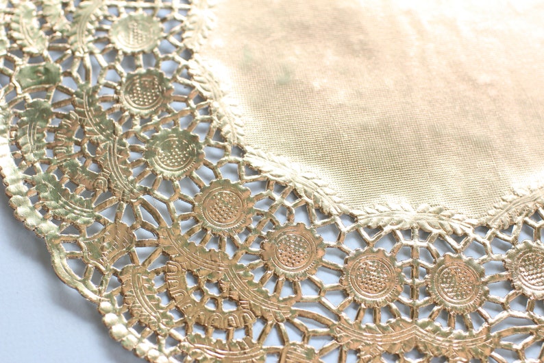 100 Metallic Gold 11.5 Round Doilies. Foil Lace Paper. Etsy Australia