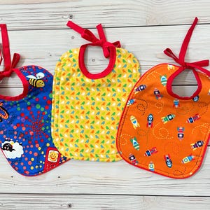 Baby bibs that tie in the back discount