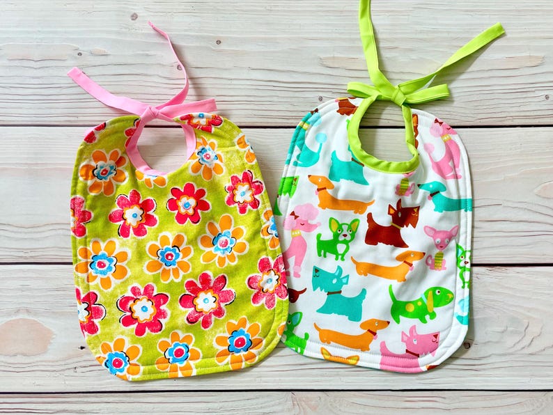 Reversible Large Tie Closure Dog Print Cotton Bib image 6