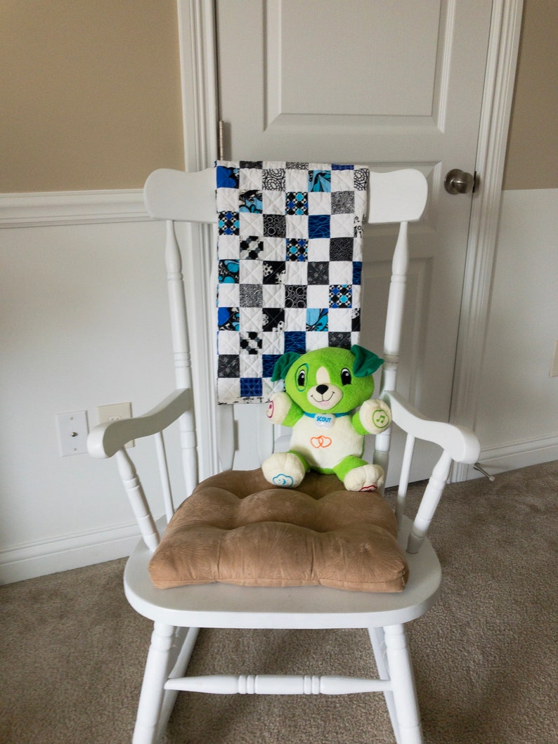 BabyLap Postage Stamp Cotton Handmade Quilt in Black and Blue White