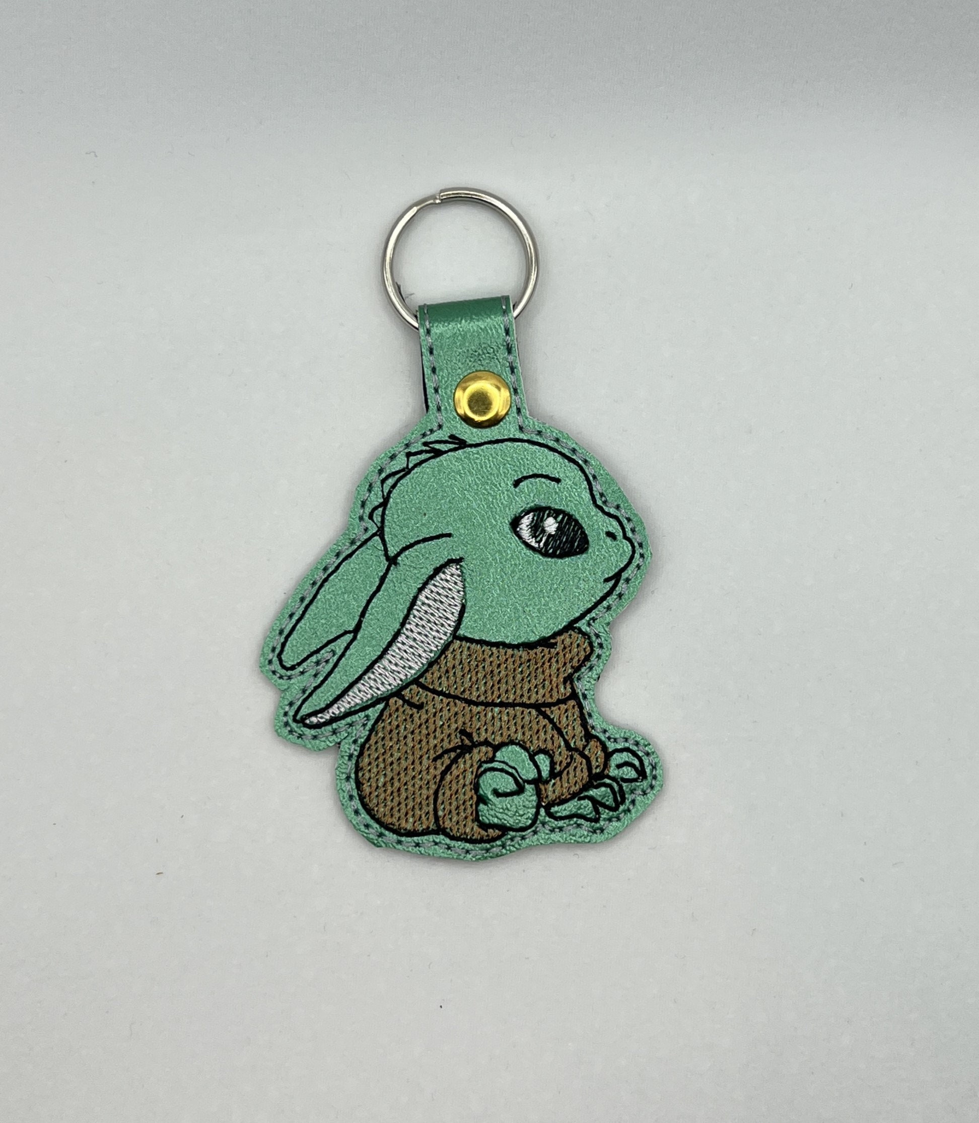 Green Alien Vinyl Embroidered Snap Tab Key Chain - Etsy