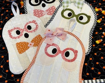 Halloween Ghost fabric quilted hot pad sewing pattern PDF
