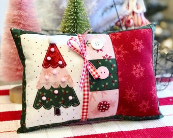 PDF peppermint pom pom appliquéd Christmas tree mini pillow pattern red pink green