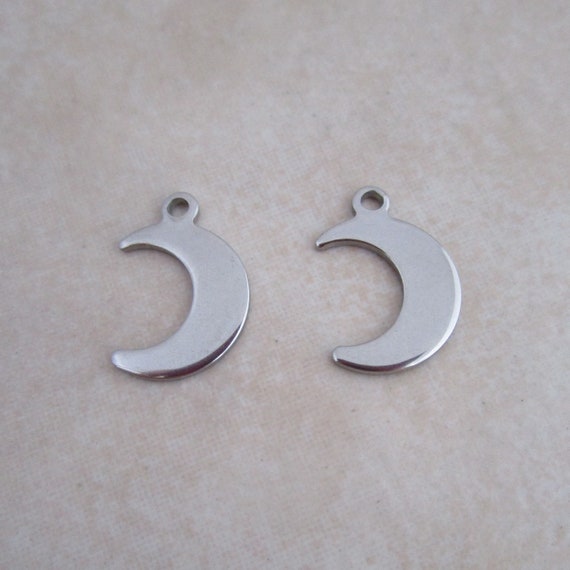 stainless steel 16mm crescent moon charm