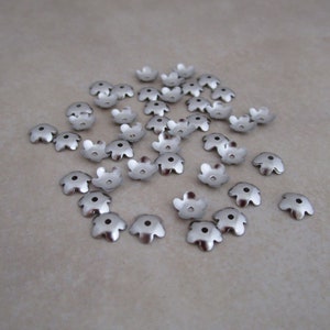 stainless steel bead caps 5.5mm 5 petal cap