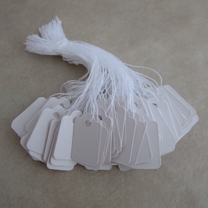 200 white paper string price tags 23mm x 13mm for jewelry and crafts