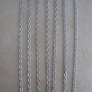 1.5mm wide dainty cable chain stainless steel hypoallergenic soldered flat link