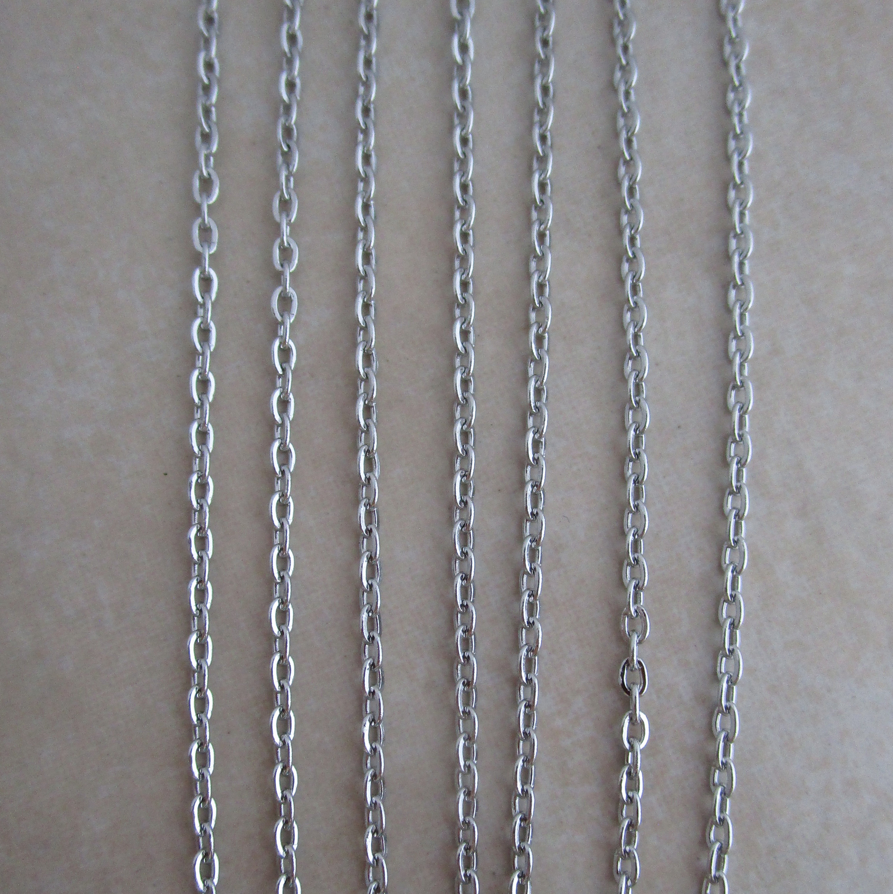 1.5mm wide dainty cable chain stainless steel hypoallergenic soldered flat link