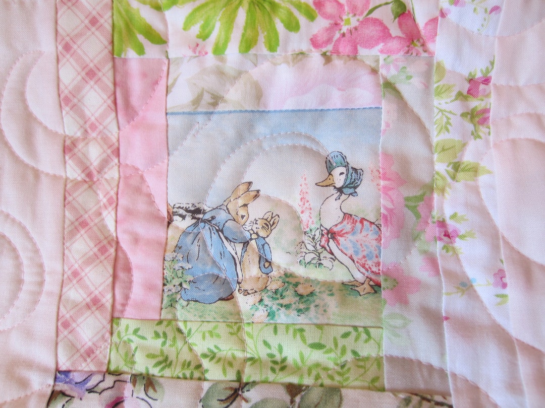 PETER RABBIT LOG Cabin Baby Quilt, Toddler Quilt, Pastel Crib Quilt - Etsy