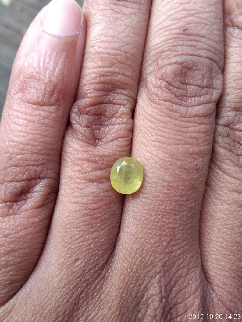 1.38ct Natural Yellow Oval Cut Sapphire Gemstone image 2