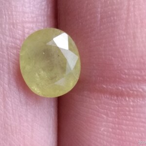 1.38ct Natural Yellow Oval Cut Sapphire Gemstone image 10