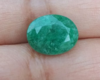 6.06cts Certified Natural Earth Mined Oval Faceted Colombian Emerald Gemstone