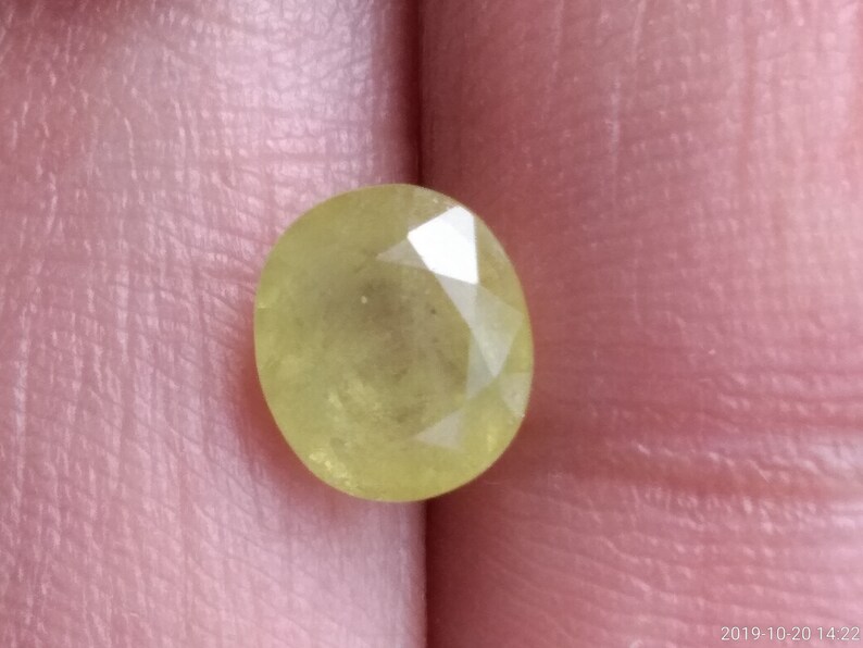 1.38ct Natural Yellow Oval Cut Sapphire Gemstone image 1