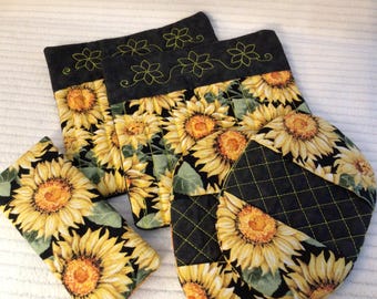 Sunflower Kitchen Pot Holder Set, Embroidered Quilting