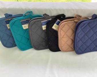 Quilted Polyester pot holders,  washable, set of six colors