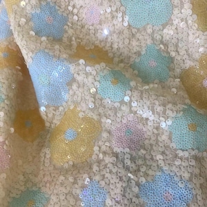 Exquisite Colorful Sequins Fabric, Sequined Flower Embroidery Mesh Fabric for Ball Gown, Psrty Dress, Evening Gown, Dance Costumes, Garments