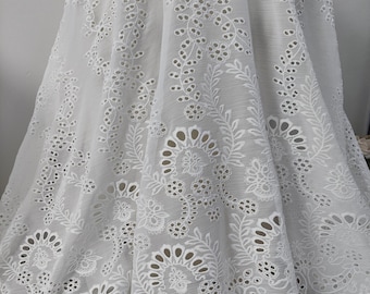 Elegante tela de gasa con bordado de flores y ojales para vestidos de novia, trajes, vestidos de cóctel, decoración de bodas y blusas. Costura de telas de encaje.